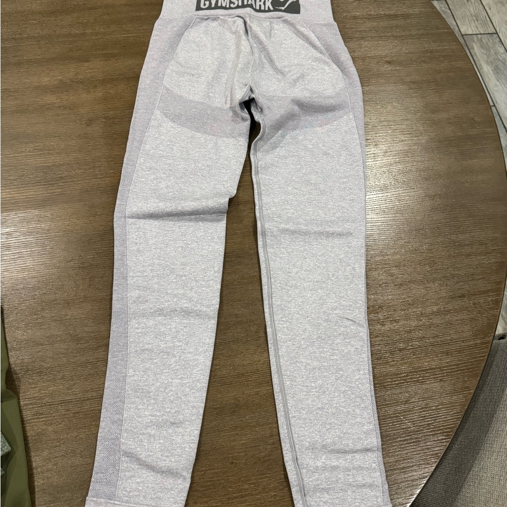 Gymshark lavender Leggings Comfortable Fit M